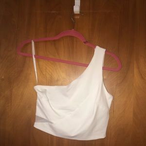 One shoulder crop w. Mesh.